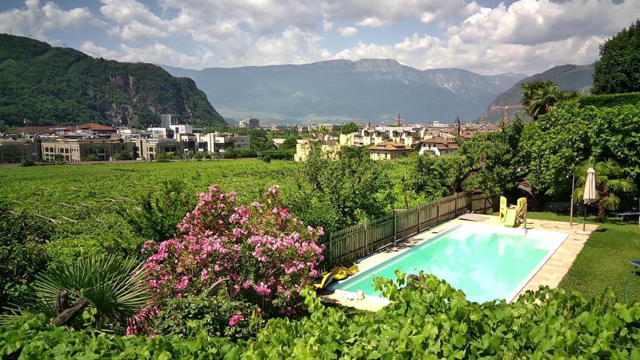 Weingut Zundlhof Villa Bolzano Luaran gambar