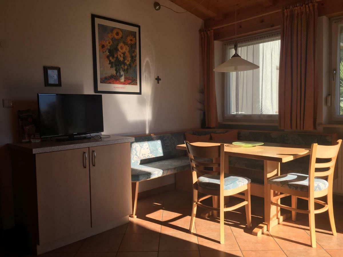 Weingut Zundlhof Villa Bolzano Luaran gambar