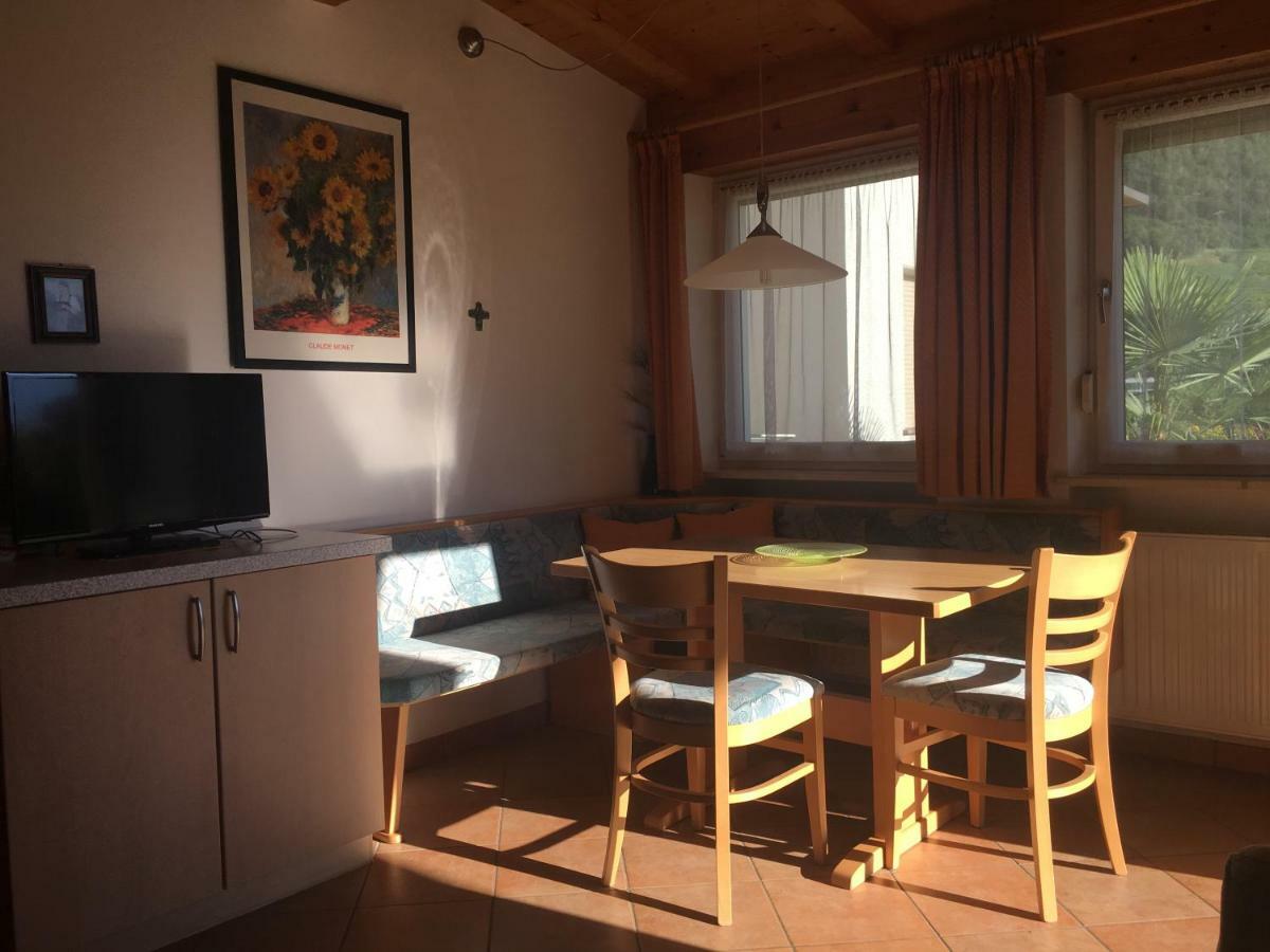 Weingut Zundlhof Villa Bolzano Luaran gambar
