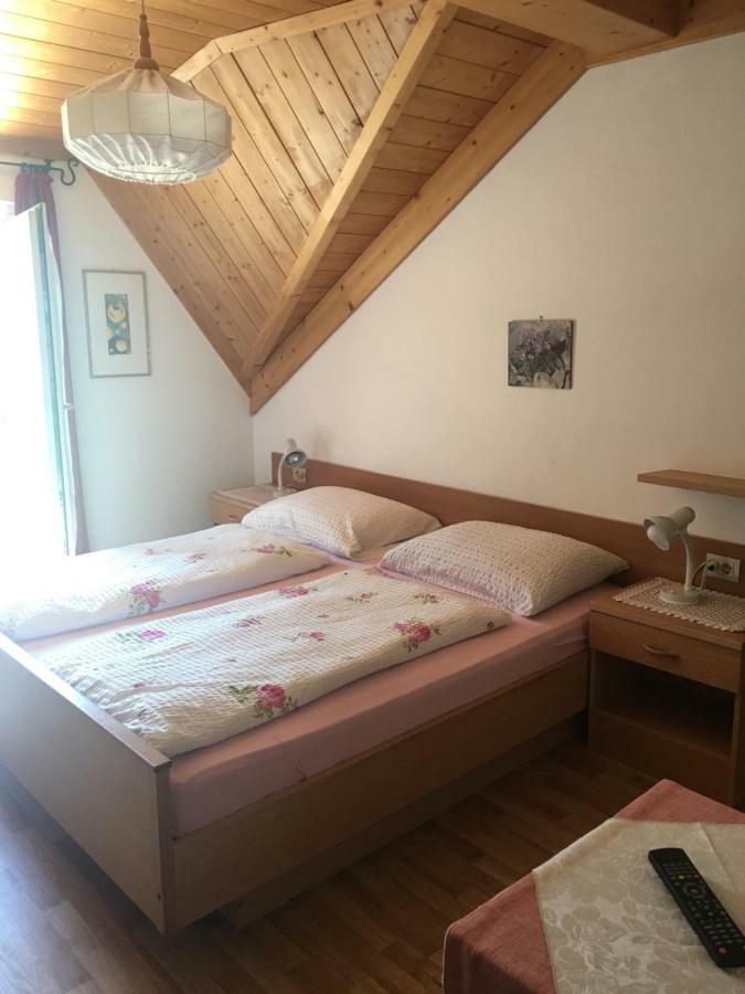 Weingut Zundlhof Villa Bolzano Luaran gambar